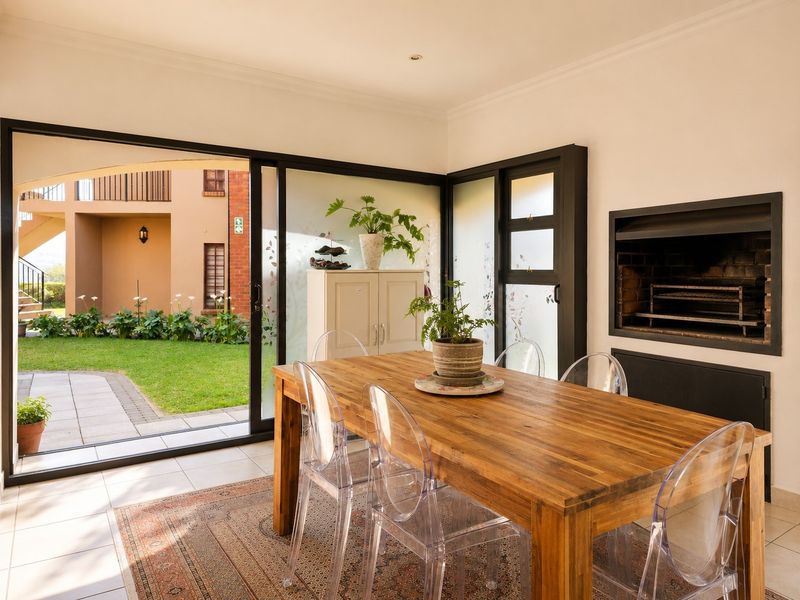 Spacious Ground Floor Apartment Offering an Exceptional Equestrian Estate Lifestyle - Photo 4