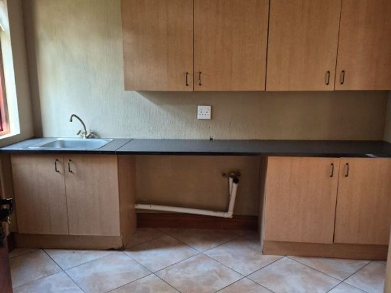 Spacious Entertainers Home, Olivedale, Randburg - Photo 10