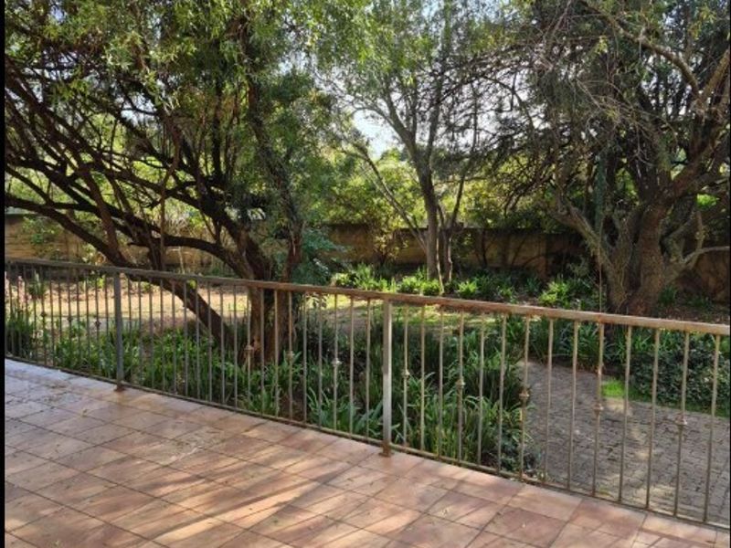Spacious Entertainers Home, Olivedale, Randburg - Photo 6