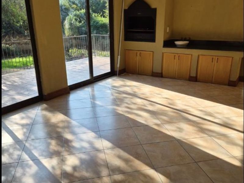 Spacious Entertainers Home, Olivedale, Randburg - Photo 4
