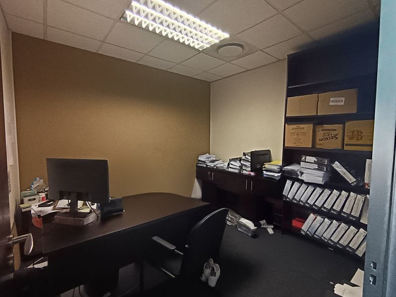 Office For Sale in Umhlanga Ridge, Umhlanga, KwaZulu Natal - Photo 4