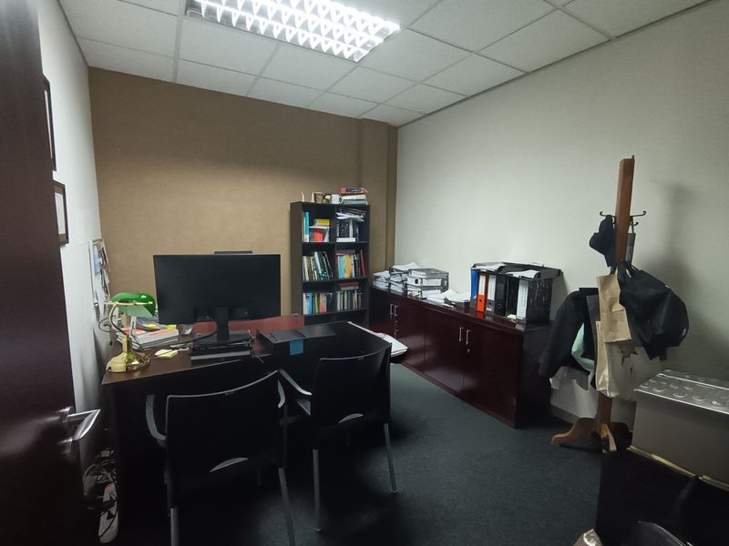 Office To Rent in Umhlanga Ridge, Umhlanga, KwaZulu Natal - Photo 5