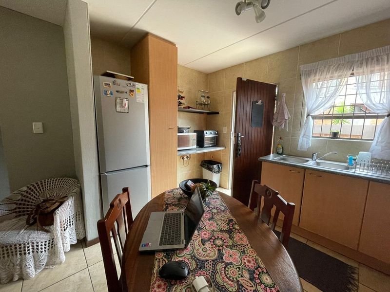Townhouse For Sale in Noordheuwel, Krugersdorp - Photo 9