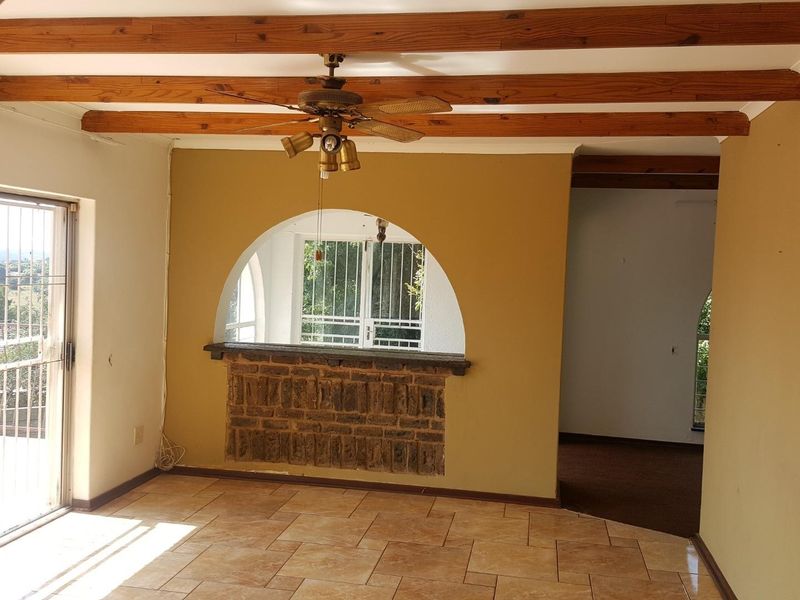 House For Sale in Rangeview, Krugersdorp - Photo 5