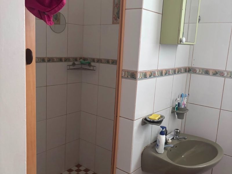 Spacious family Home with Excellent extras! - Photo 4