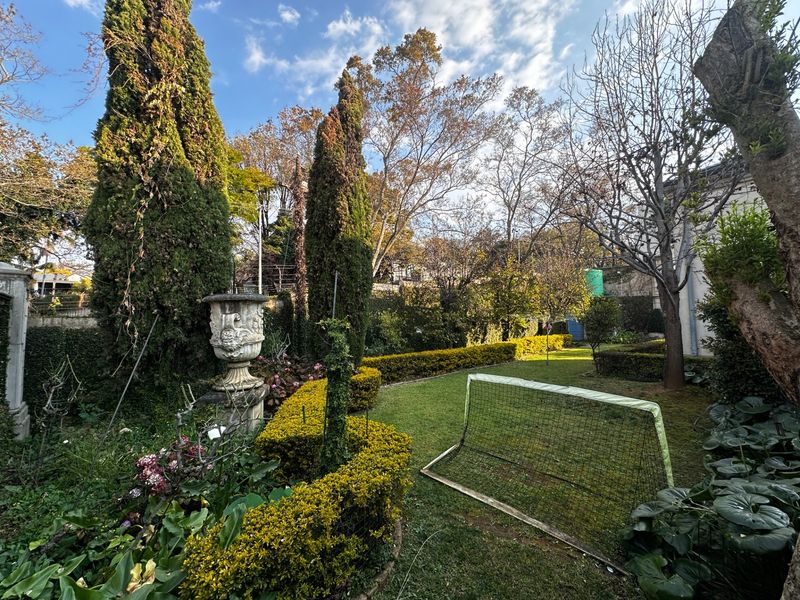 A Timeless Italian Villa with Spectacular Panoramic Views, Waterkloof ridge - Photo 6
