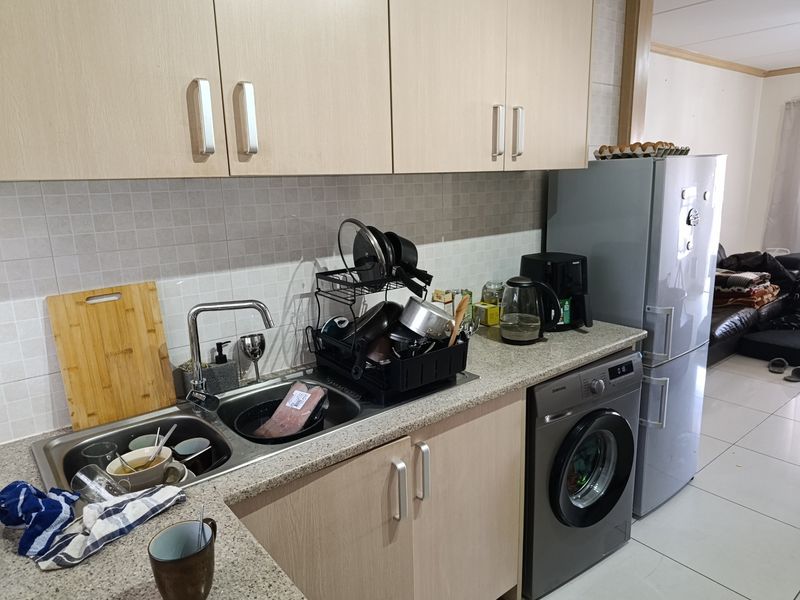 Live on top of the world in this 2 bed 1 bath apartment in highly sought after Phoenix Regent I - Photo 3