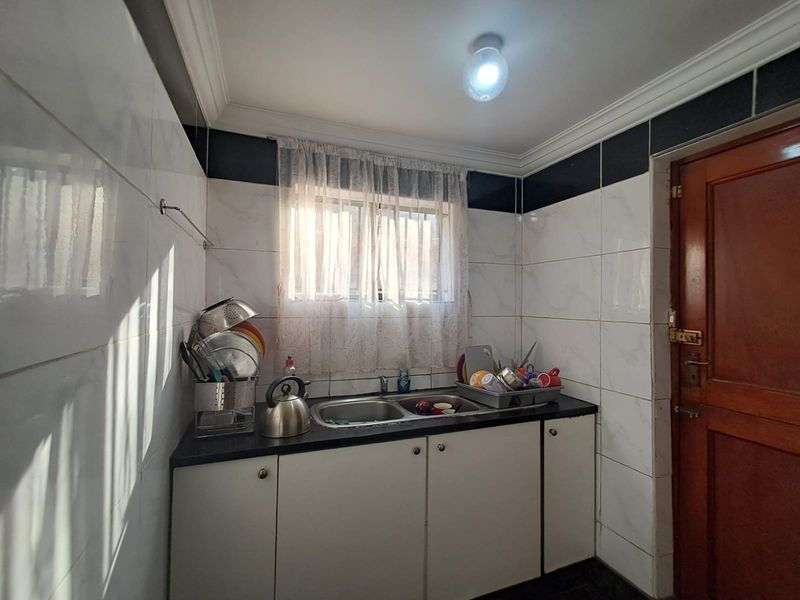 House For Sale in Cyrildene, Johannesburg - Photo 9
