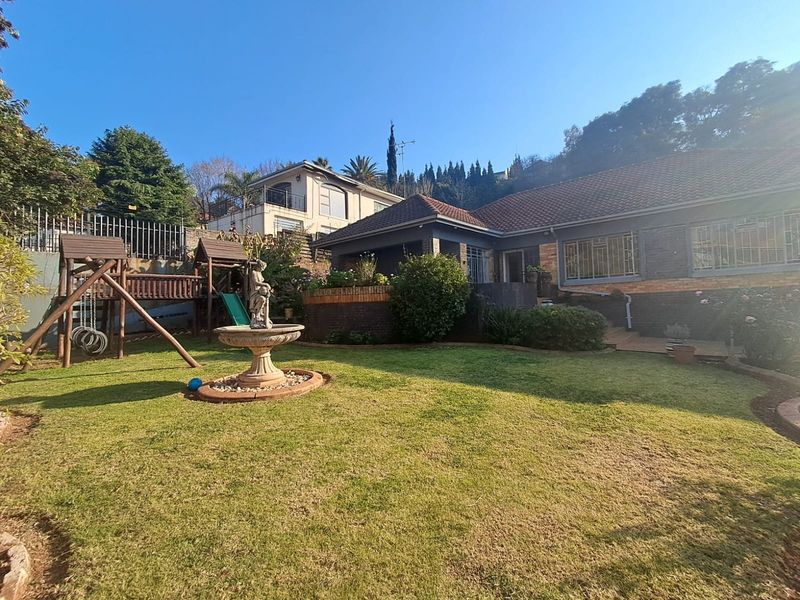 House For Sale in Cyrildene, Johannesburg - Photo 3