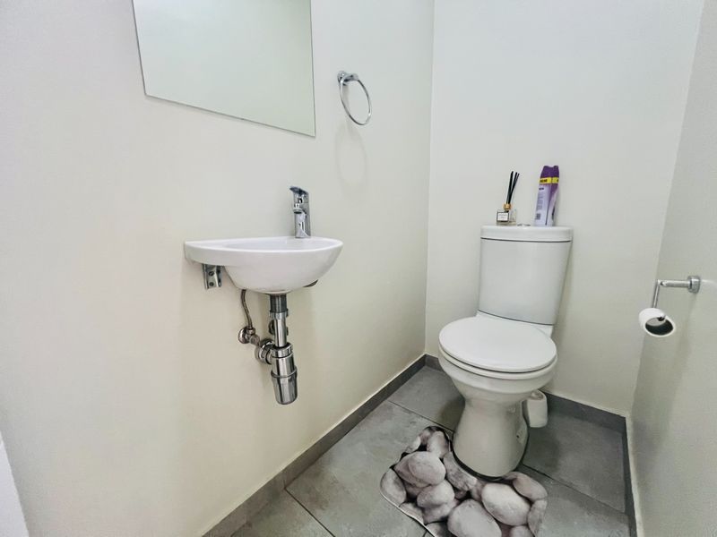 Welcome to this beautifully designed 3-bedroom stand-alone cluster home, For Rent - Photo 7