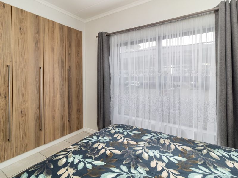Exclusive Ground Floor Apartment, The Perfect Family Home in De Zicht Lifestyle Estate - Photo 7