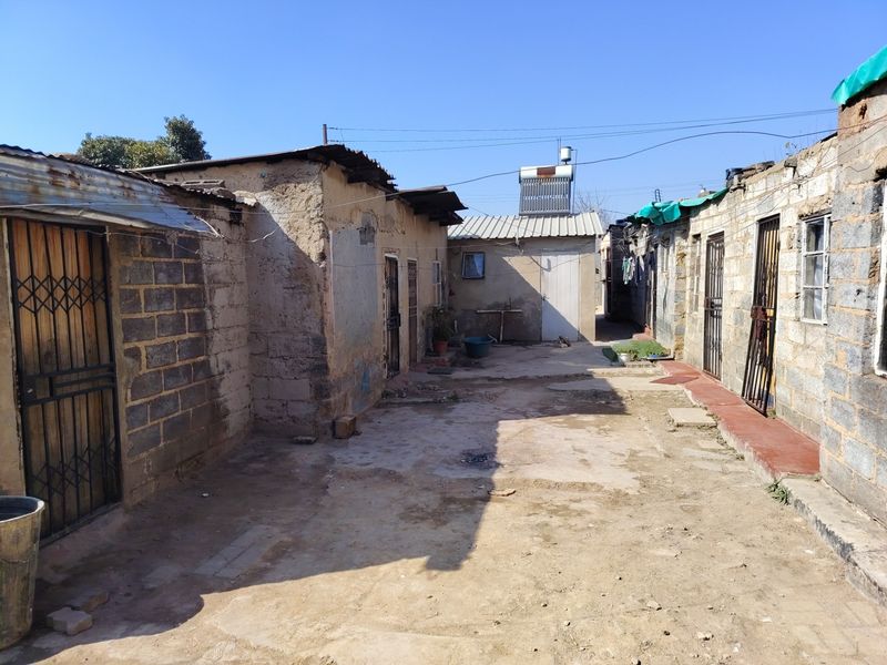 House For Sale in Ivory Park, Midrand - Photo 8