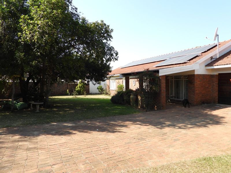 A Family Home That Has It All - Photo 1