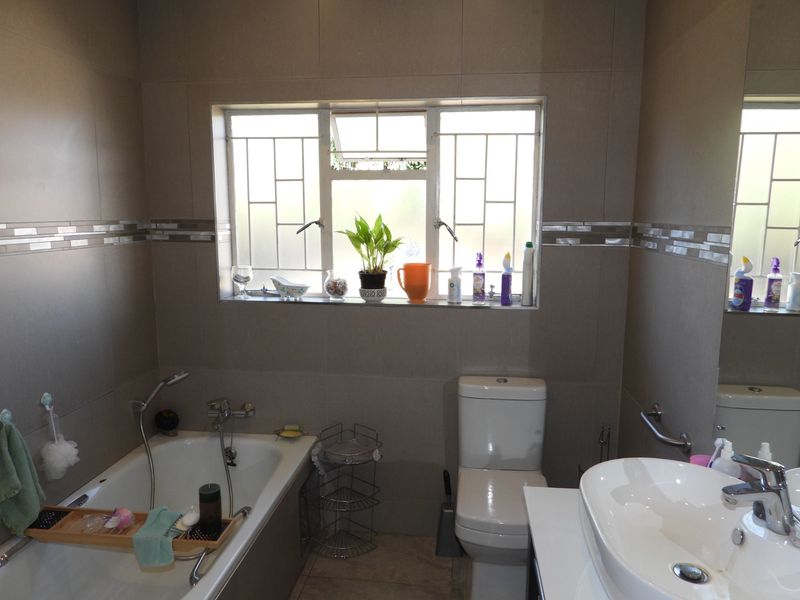 A Family Home That Has It All - Photo 10