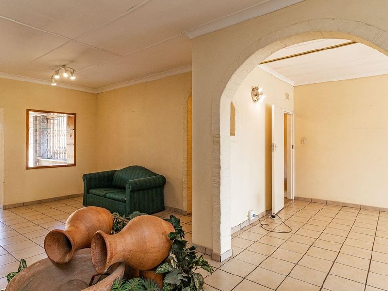 House For Sale in Edleen, Kempton Park - Photo 5