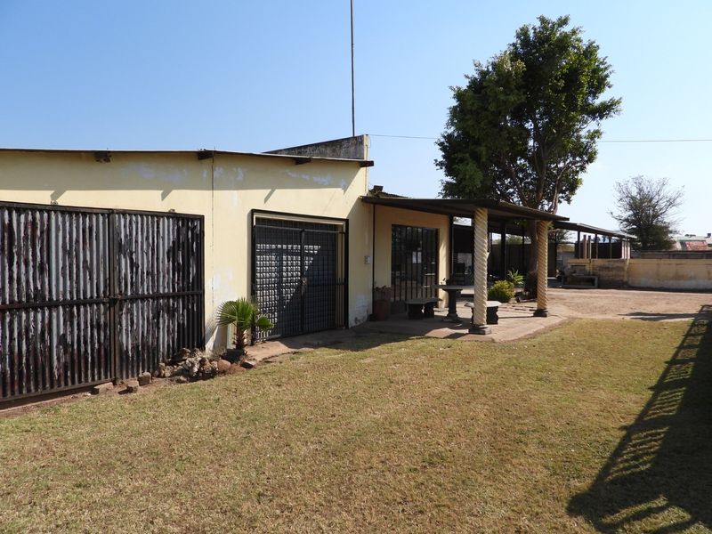 Established Industrial Property with Rental Income and Business Opportunity - Photo 7