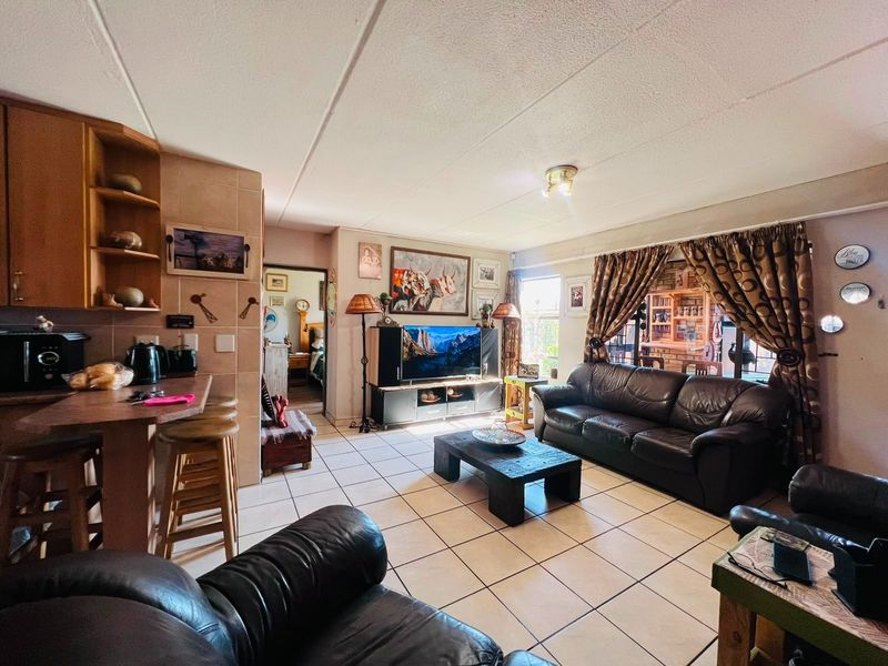 Townhouse For Sale in Vaalpark, Sasolburg - Photo 10