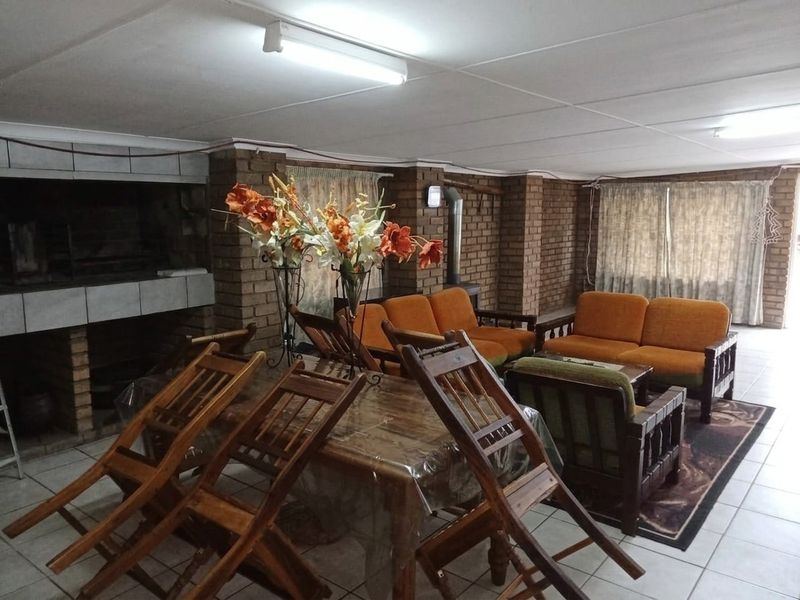 Country Living with Endless Possibilities in Beautiful Waboomskraal - Photo 5
