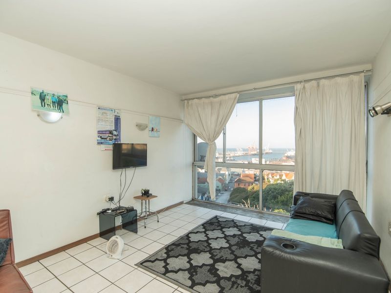 Convenient Living in this neat 1 Bedroom Apartment in Portland Place - Photo 6