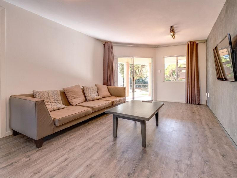 Renovated 1-Bedroom Ground Floor Apartment in Bedfordview - Photo 3