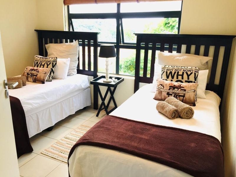 Stylish Fully Furnished 2-Bedroom Apartment with Sea Views in Shaka's Rock - Photo 9