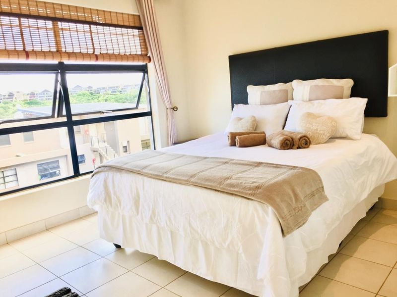Stylish Fully Furnished 2-Bedroom Apartment with Sea Views in Shaka's Rock - Photo 8