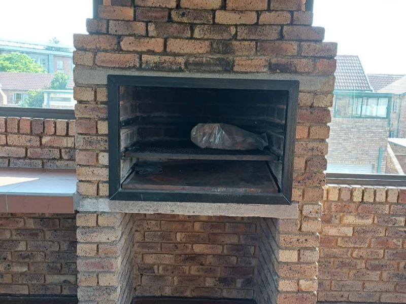 2 Bedroom Townhouse  For Sale in Die Hoewes Centurion Gauteng - Photo 7