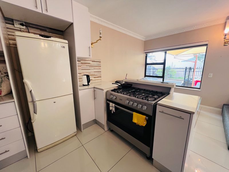 Apartment To Rent in Plattekloof 3, Plattekloof, Parow - Photo 8