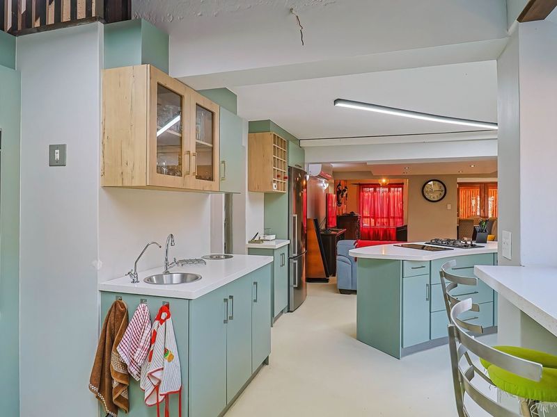 Spacious Family Home with Charming Income-Generating Cottages - Photo 6