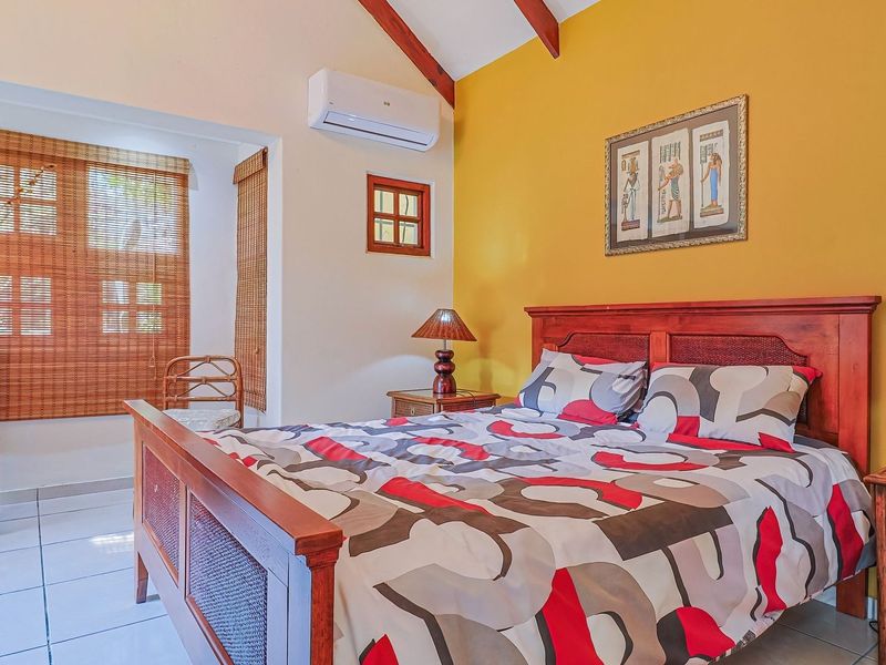 Spacious Family Home with Charming Income-Generating Cottages - Photo 10
