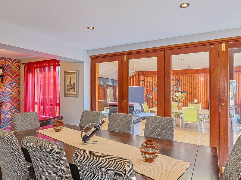 Spacious Family Home with Charming Income-Generating Cottages - Photo 5