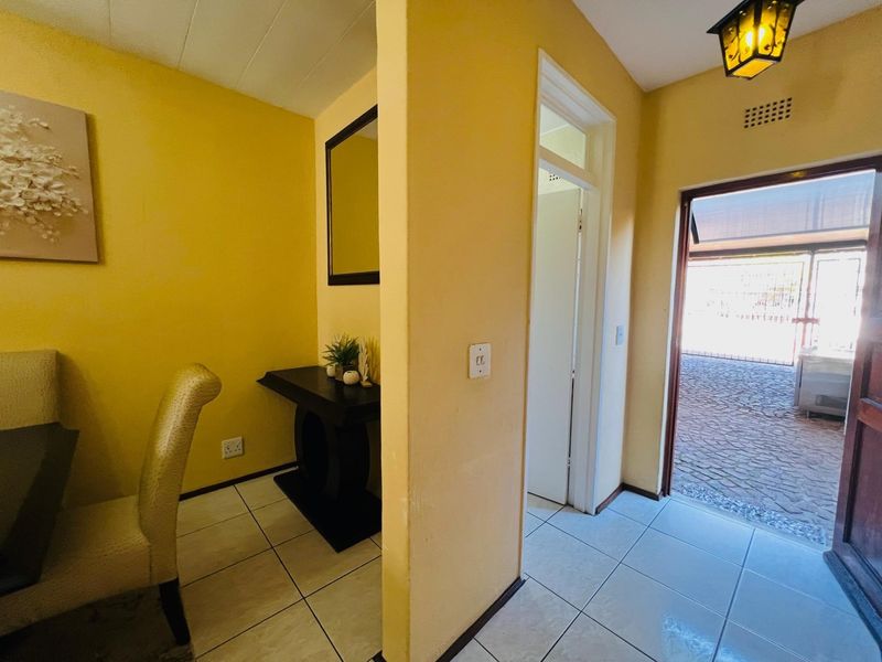 Apartment For Sale in Windsor East Windsor Randburg Gauteng - Photo 10