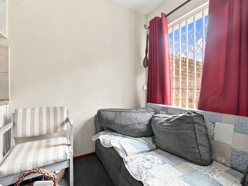 Ground Floor 1-Bedroom Apartment for Sale in Selbourne Place - Photo 7