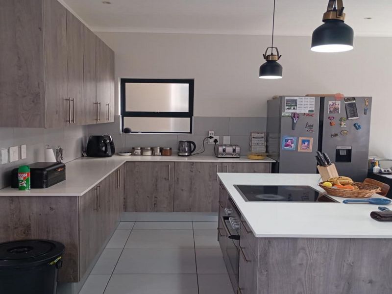 Prime Property House For Sale in Parklands East, Parklands, Blouberg - Photo 6