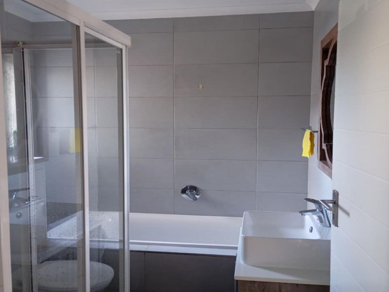 Prime Property House For Sale in Parklands East, Parklands, Blouberg - Photo 10