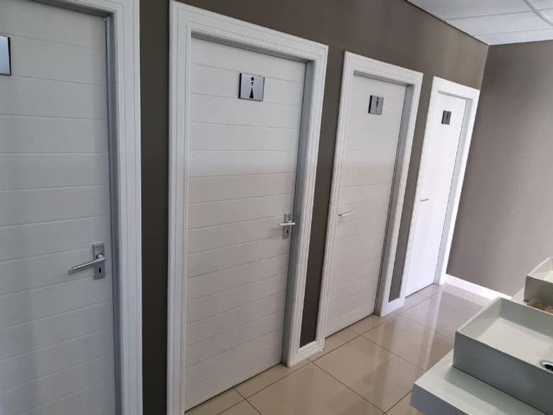 Commercial Office To Rent in Monument Heights, Kimberley - Photo 10