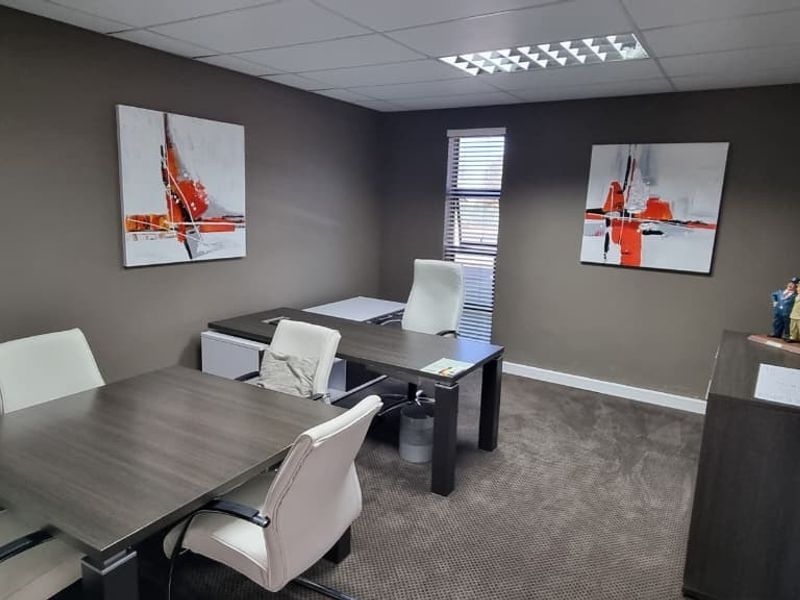 Commercial Office To Rent in Monument Heights, Kimberley - Photo 6