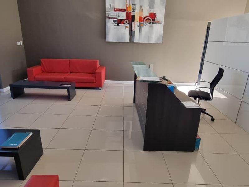 Commercial Office To Rent in Monument Heights, Kimberley - Photo 2