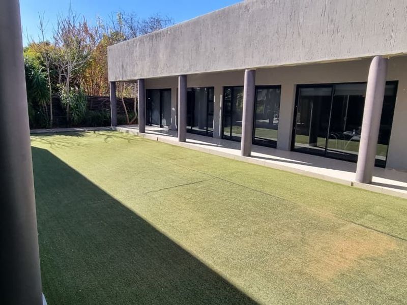 Commercial Office To Rent in Monument Heights, Kimberley - Photo 5