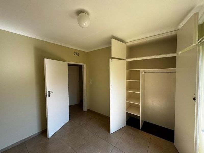 Townhouse For Sale in Birch Acres, Kempton Park - Photo 8