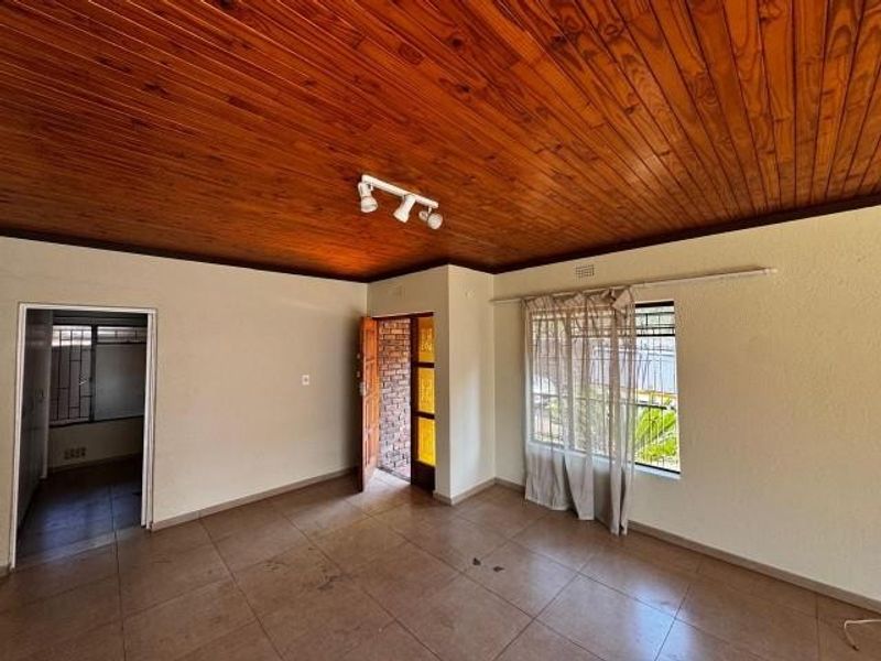 Townhouse For Sale in Birch Acres, Kempton Park - Photo 5