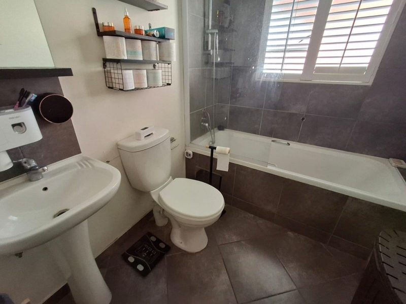 Townhouse For Sale in The Reeds, Centurion - Photo 4