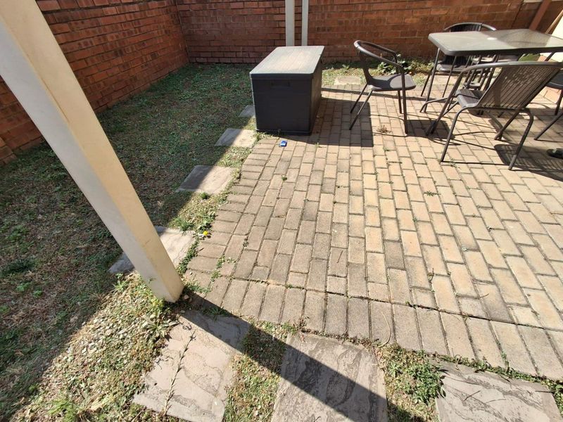 Townhouse For Sale in The Reeds, Centurion - Photo 10