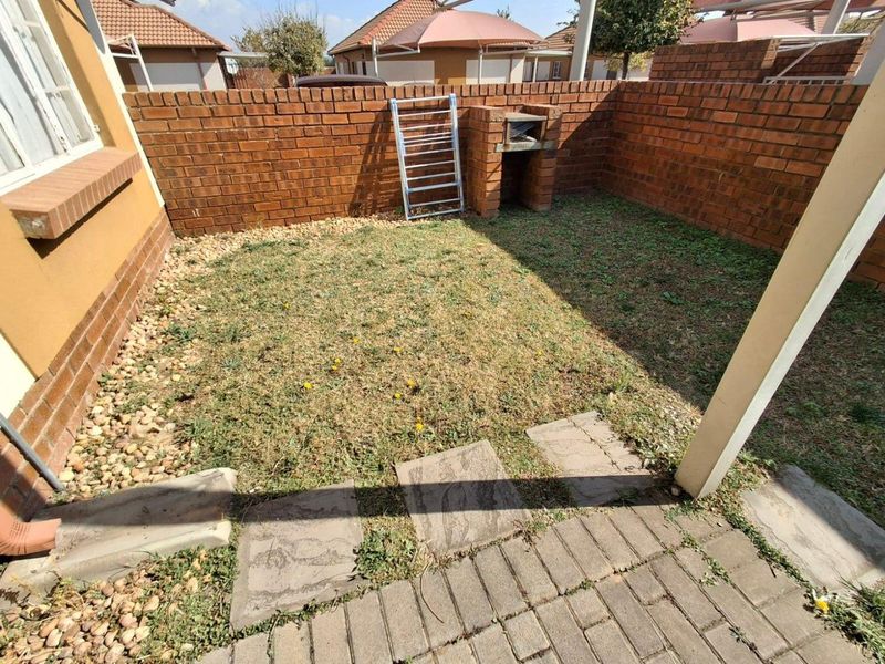 Townhouse For Sale in The Reeds, Centurion - Photo 9