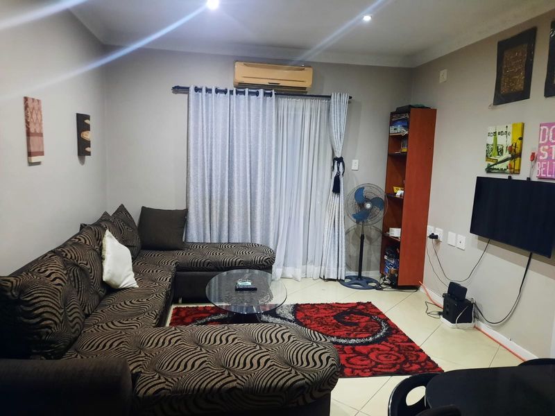 Apartment For Sale in Morningside Durban KwaZulu Natal - Photo 3