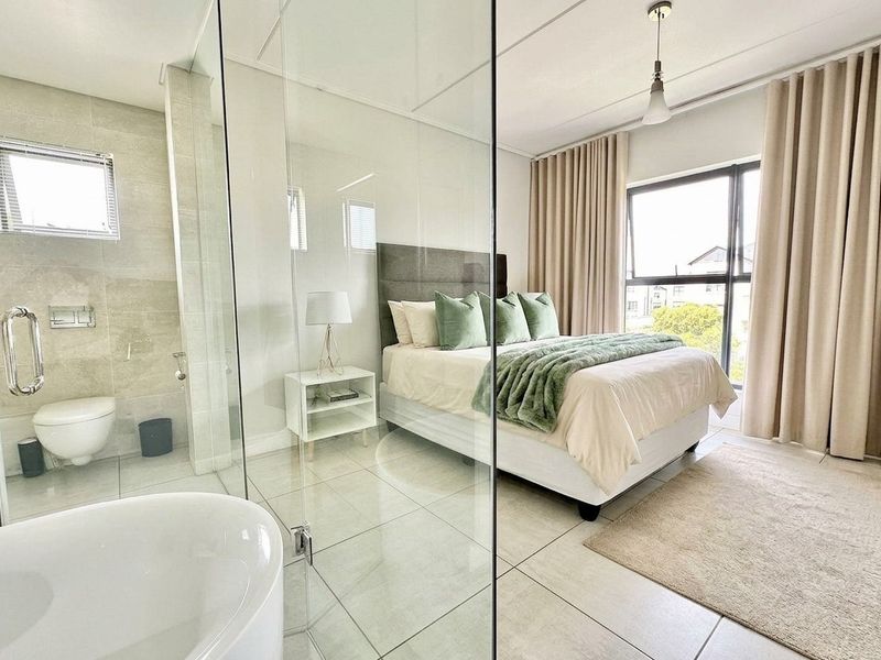 3 Bed - 2 Bath Apartment to Rent in The Polofields, Waterfall, Midrand - Photo 2