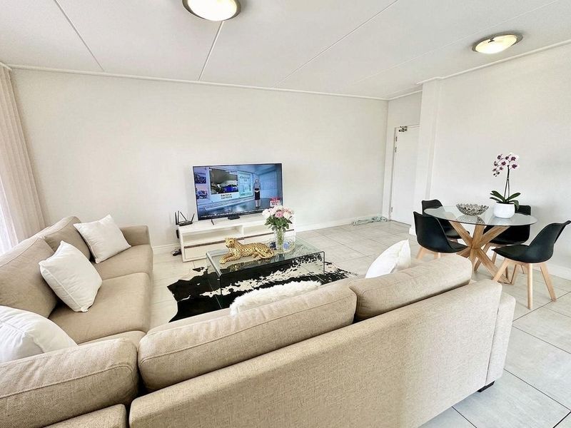3 Bed - 2 Bath Apartment to Rent in The Polofields, Waterfall, Midrand - Photo 6