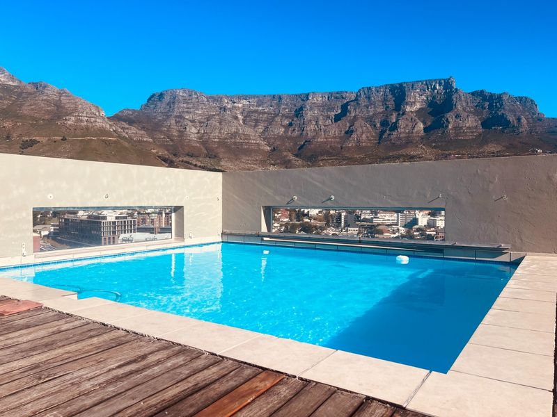 Apartment To Rent in Cape Town City Centre, Cape Town - Photo 1