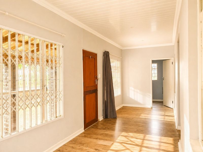 Versatile Family Home with Beautiful Garden Features - Photo 7