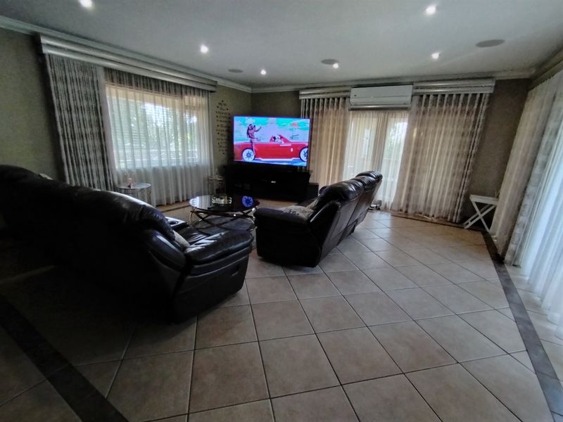 House For Sale in Fairview, Empangeni, KwaZulu Natal - Photo 5